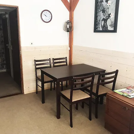 Apartmany Lipova דירה *